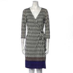 MSRP $595 Diane Von Furstenberg Silk Knee-Length Wrap Dress, Silk, Size 6
